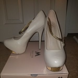 Madison platforms Leyla style